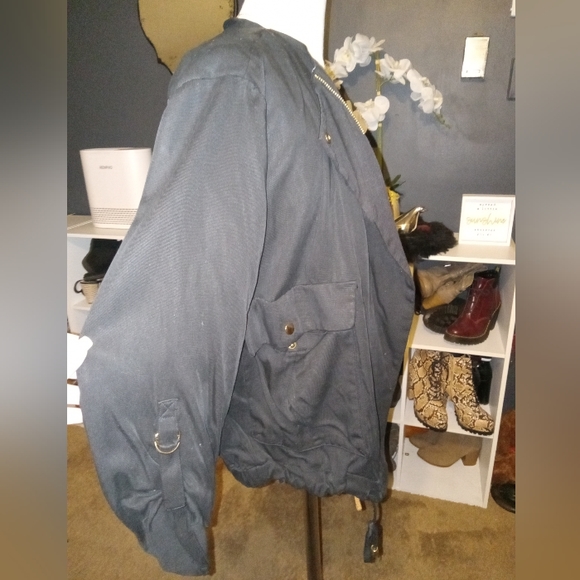 APT. 9 jacket - Picture 4 of 7